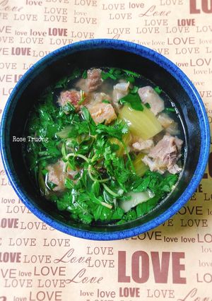 Hình của món Canh Cải Chua Nấu Gân Bò.