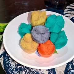 A picture of Kue mangkuk (tape) perdana & merekah .