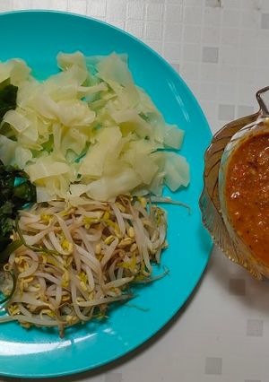 Foto resep Lotek Dermayu (vegetable brown souce)
