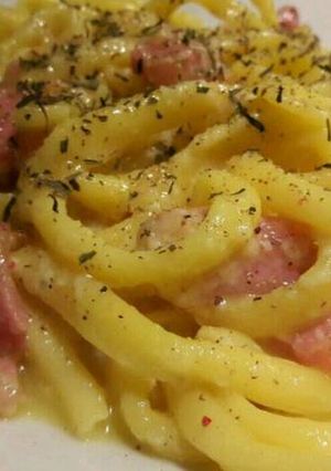 Una foto de Bucatini Carbonara