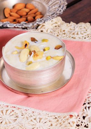 A picture of Akki payasa/ Rice kheer.