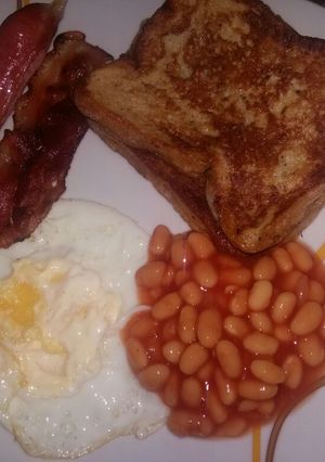 A picture of English Breakfast.