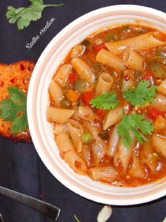 મેઈનસ્ટ્રોન સૂપ વિથ પેને રેસીપી મુખ્ય ફોટો