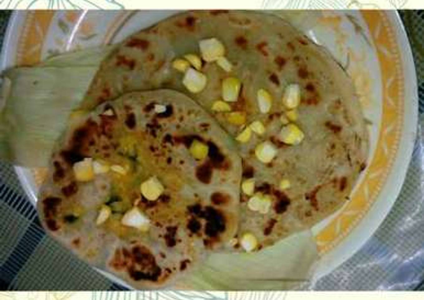 Stuffed corn paratha
