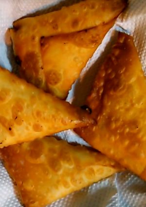 A picture of Jackfruit Samosa.