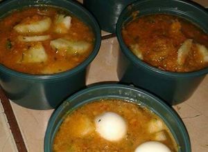 Una foto de Chileritas con huevos de codorniz