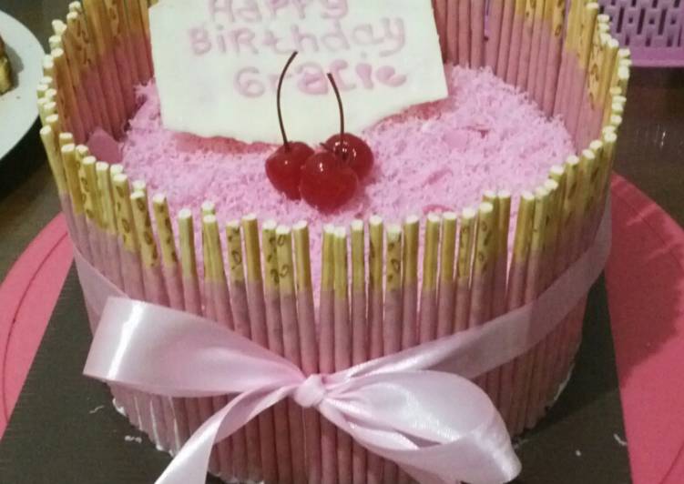 Langkah Mudah untuk Membuat Pocky Birthday Cake, Lezat Sekali