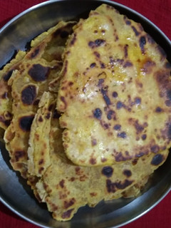 મિક્સ લોટ ના થેપલા રેસીપી મુખ્ય ફોટો