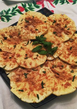 Una foto de Carpaccio de Piña