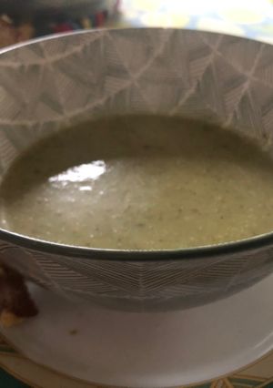 Brokkoli krémleves recept fotója
