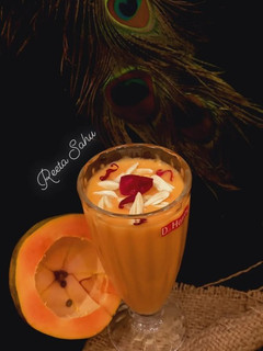 मिल्क पपाया शेक (milk papaya shake recipe in Hindi) रेसिपी मुख्य फोटो