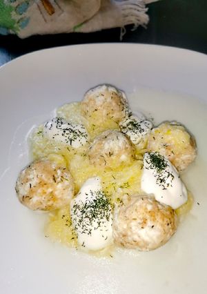 Citromos cukkinifőzelék, kapros túrógombóccal recept fotója
