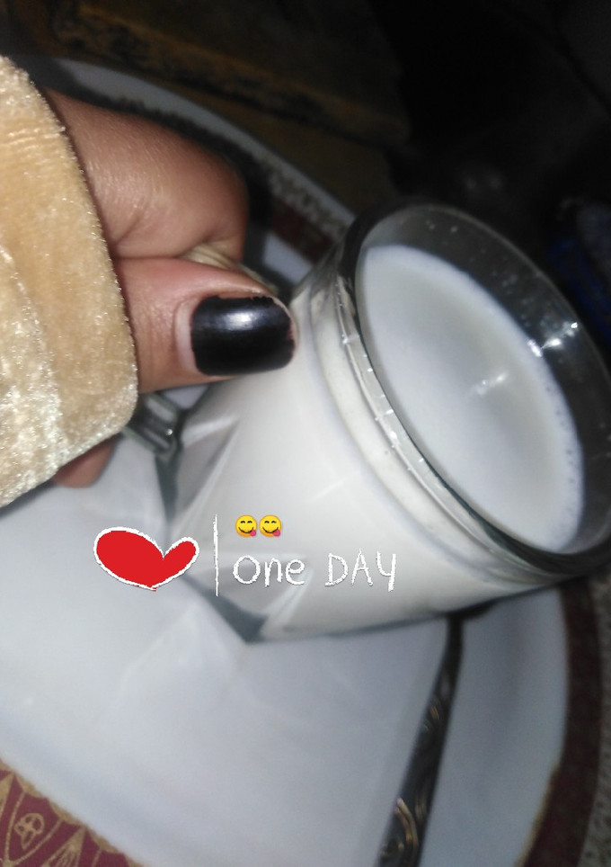 صورة لوصفة 🥥 كاس اللبن الصباحي بجوزه الهند 🥥🥛