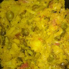 A picture of Cabbage and Potatoes stir fry.