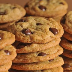 A picture of Nestle toll house dark chocolate chip cookies.
