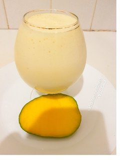 Mango smoothie ainihin hoton girkin