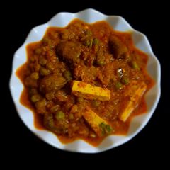 Mushroom Matar Paneer Masala A picture of Mushroom Matar Paneer Masala.