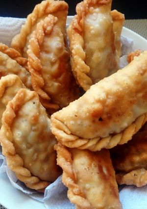 Una foto de Empanadas de carne, las mejores 😉😋
