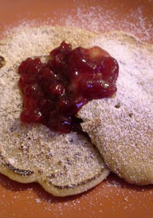 Zabpalacsinta áfonyaöntettel (liszt és tojásmentes) recept fotója