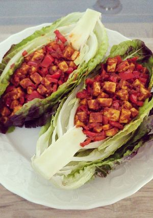A picture of Tofu Paprika Lettuce Taco.