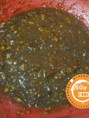 Langkah Mudah untuk Menyiapkan Resep 33. Sambal Rujak Buah (Rujak Petis) yang Menggugah Selera Anti Ribet, Uenak Banget