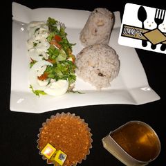 Rice & beans, wif salad A picture of Rice & beans, wif salad.