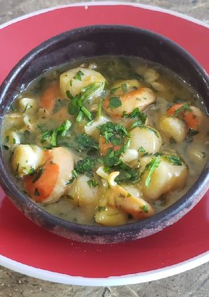 Una foto de Ostiones o vieiras en salsa