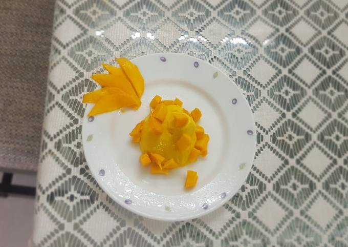Recipe of Exotic Mango panna cotta for Vegetarian Food
