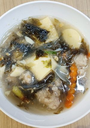 รูปของ แกงจืดเต้าหู้สาหร่ายหมูสับ