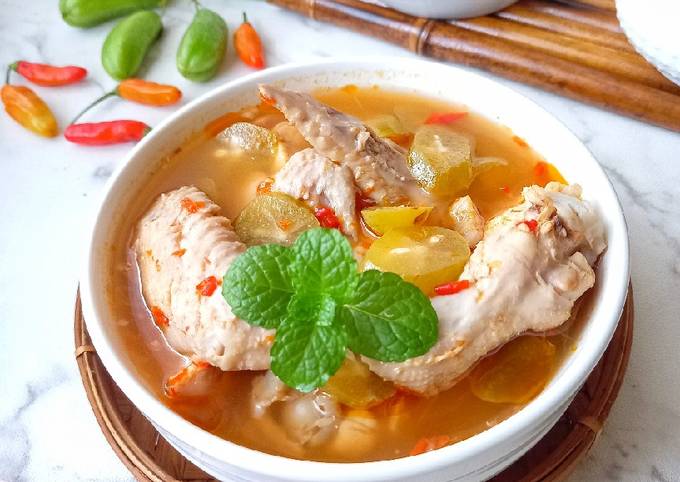 Resep Ayam Kesrut khas Banyuwangi oleh Ge Adhian - Cookpad