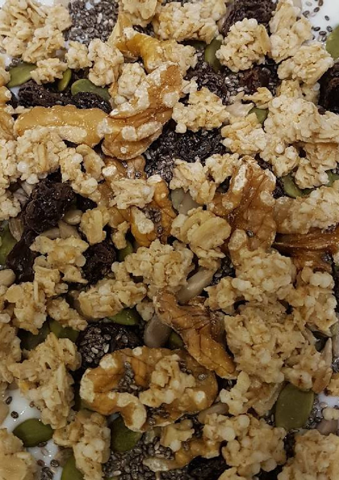 Una foto de Yogurt con frutos secos y muesli