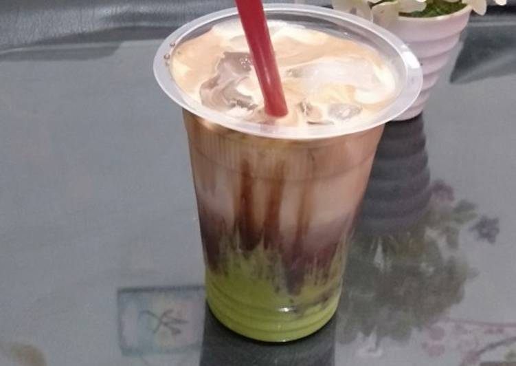 Matcha latte milk chocolatos ala cafe 😂