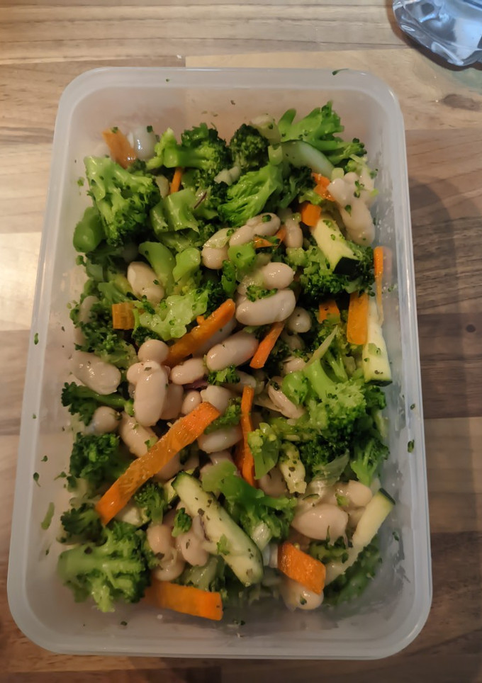 Una foto de Ensalada de Alubias y Brócoli