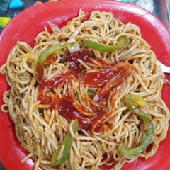 A picture of Noodles.