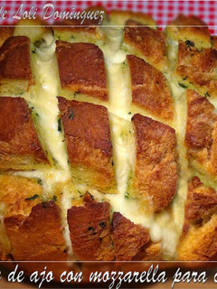 Una foto de Pan de ajo con mozzarella para compartir