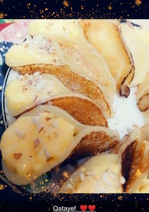 A picture of Qatayef.