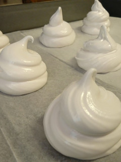 Una foto de Suspiros de merengue italiano