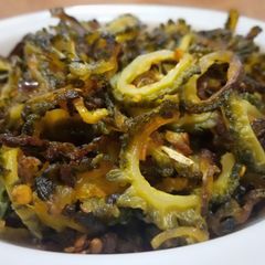 A picture of 5 Ingredient Fry Karelay / Karelay ki Bhujiya.