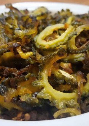 A picture of 5 Ingredient Fry Karelay / Karelay ki Bhujiya.