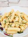 Elicoidali alla carbonara di zucchine