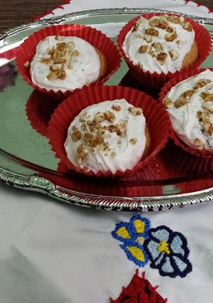 Una foto de Muffins de plátano y nuez