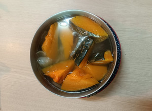 南瓜排骨湯 的食譜成品照片