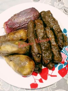 صورة لوصفة يالنجي أو ورق عنب بزيت