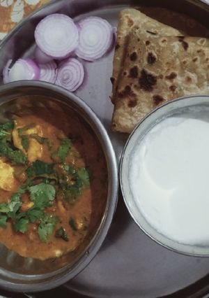 કડાઈ પનીર (Kadai paneer recipe in Gujarati) રેસીપી મુખ્ય ફોટો