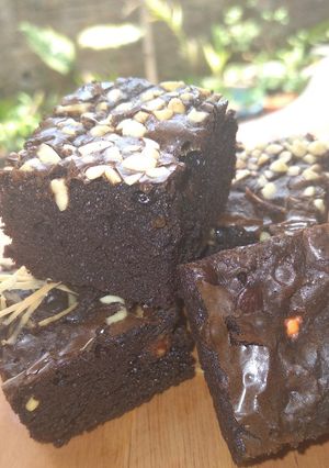 Foto resep Fudgy & shiny Brownies oven tangkring