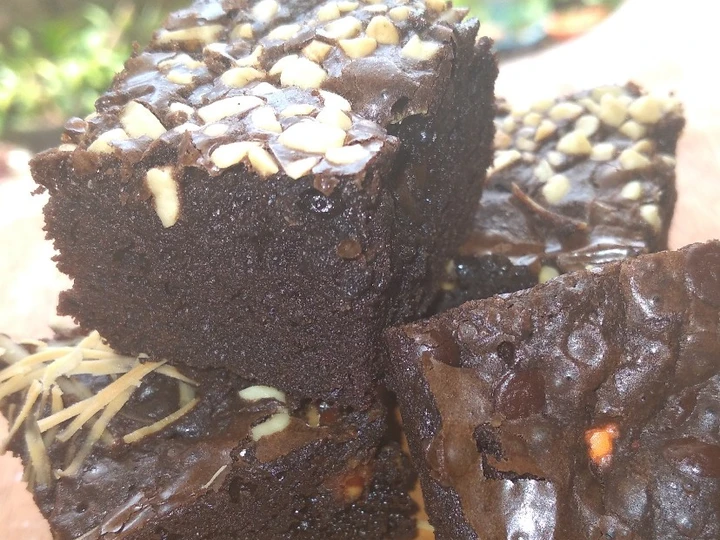 Langkah Mudah untuk Menyiapkan Resep Fudgy &amp;amp; shiny Brownies oven tangkring yang Bisa Manjain Lidah Anti Ribet, Menggugah Selera