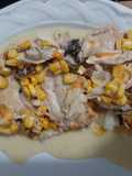 Pollo en crema con elote y flor de calabaza