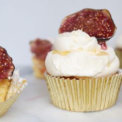 A picture of Honey Fig cupcakes.