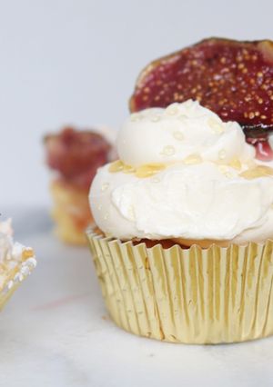 A picture of Honey Fig cupcakes.
