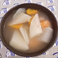 A picture of Radish Soup.